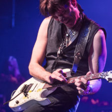 GENERATION AXE SHREDS KANSAS CITY!