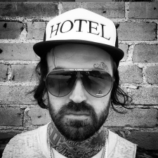 SHOW REVIEW – YELAWOLF