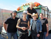 SPONGE_GROUP BUS_CREDIT_TRACY KETCHER